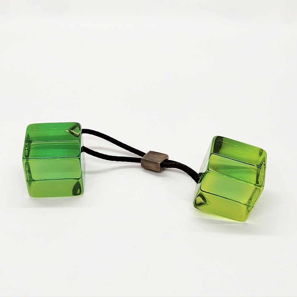 Louis Vuitton Signature Hair Cubes - Picture 6 of 7